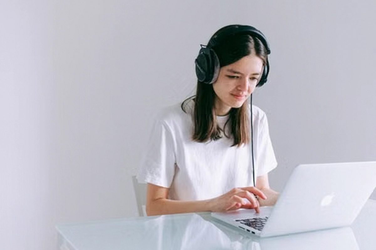 Cold Email Subject Lines: What Actually Gets Opened
